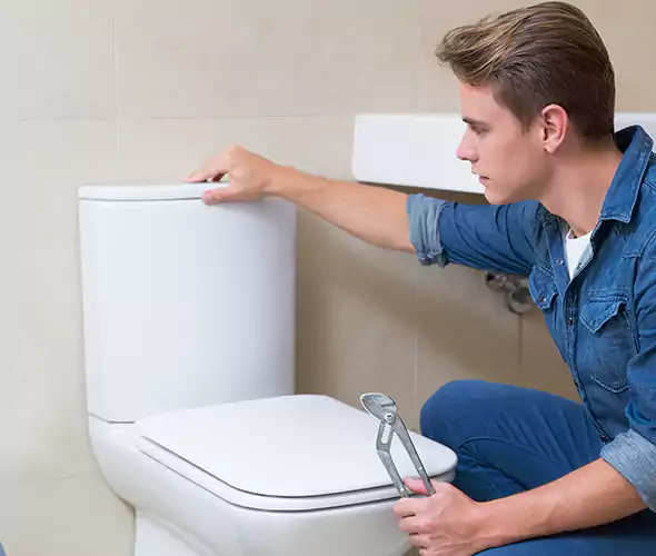 Expert Plumber for Toilet Replacement in Greenfield, IN: Schedule Affordable Toilet Replacement Services with Us
